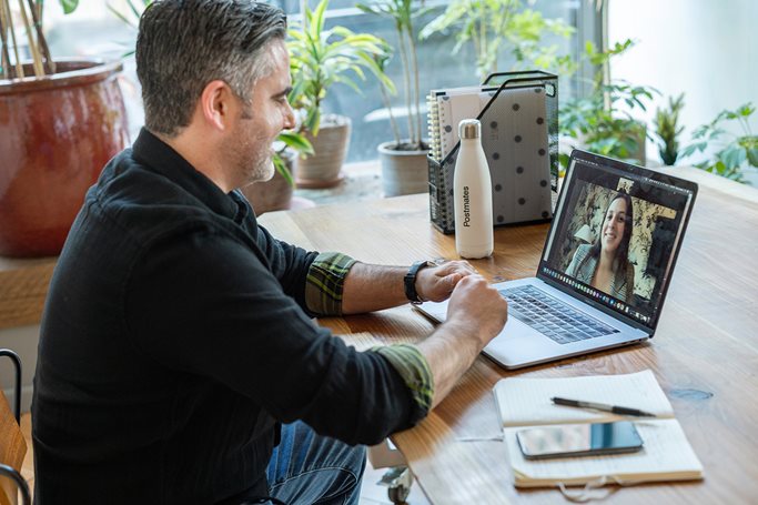 linkedin-sales-solutions-Be5aVKFv9ho-unsplashLR.jpg User-friendly Kentico